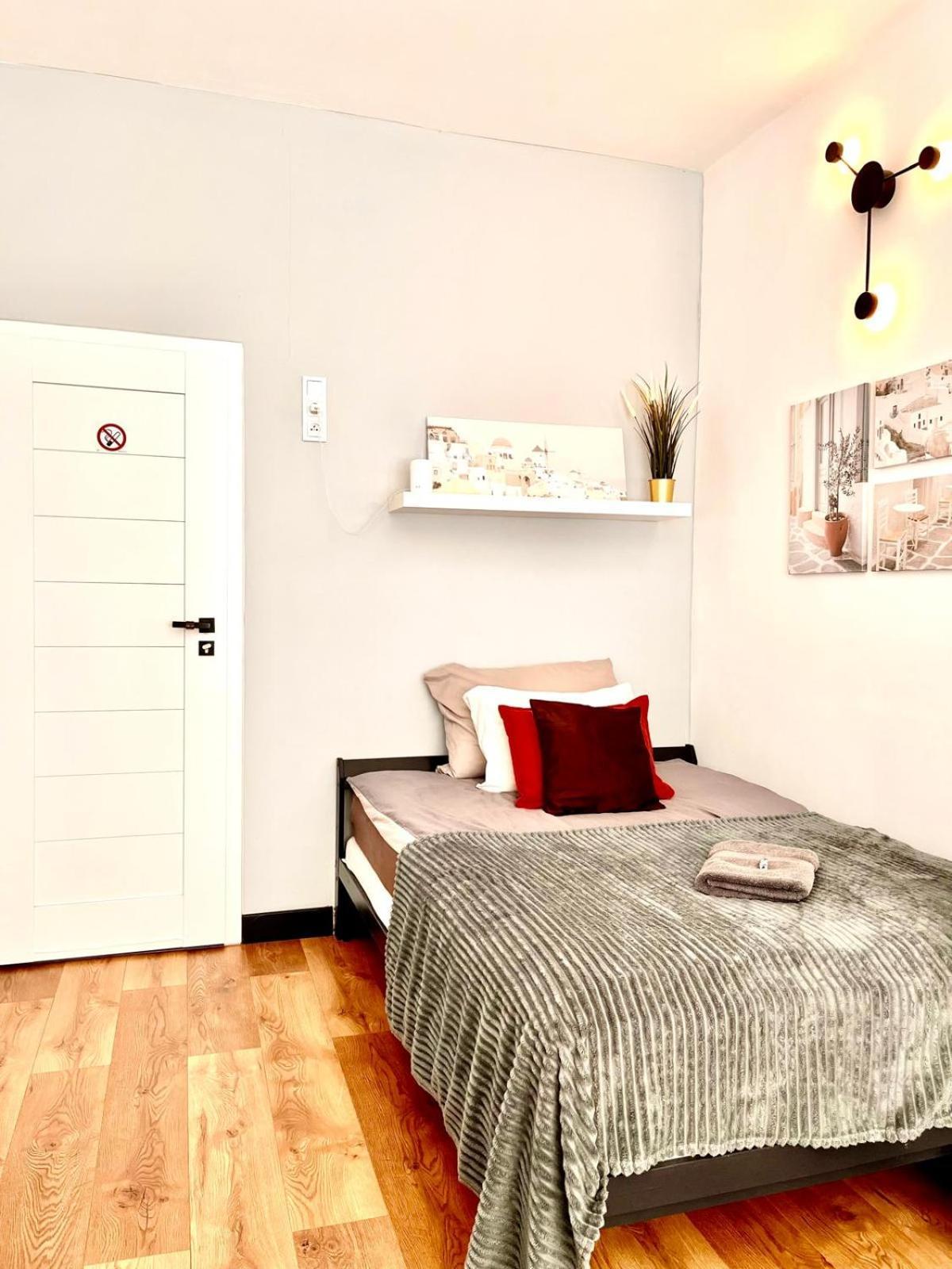 Super 1 Bed Room Condo In Warszawa Center 外观 照片